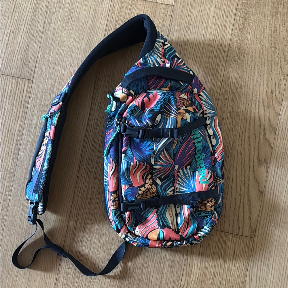 Patagonia Atom Sling bag